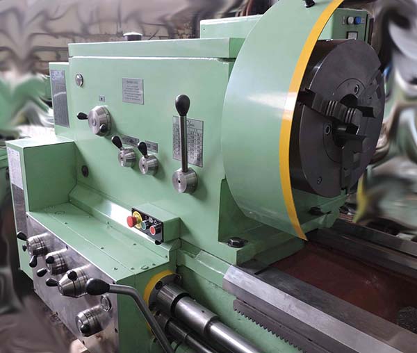 Фото токарно-гвинторізного верстата 16к40 Фото токарно-гвинторізного верстата 16к40